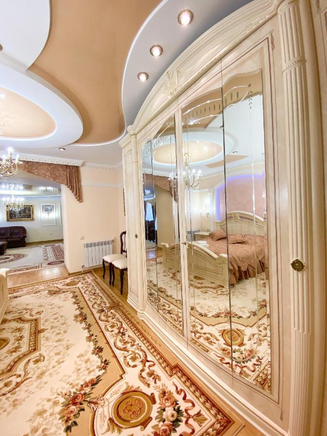 Петрос Family Hotel Iaremcea Exterior foto