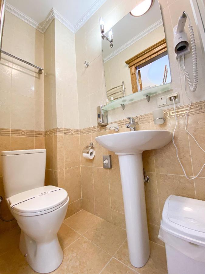 Петрос Family Hotel Iaremcea Cameră foto