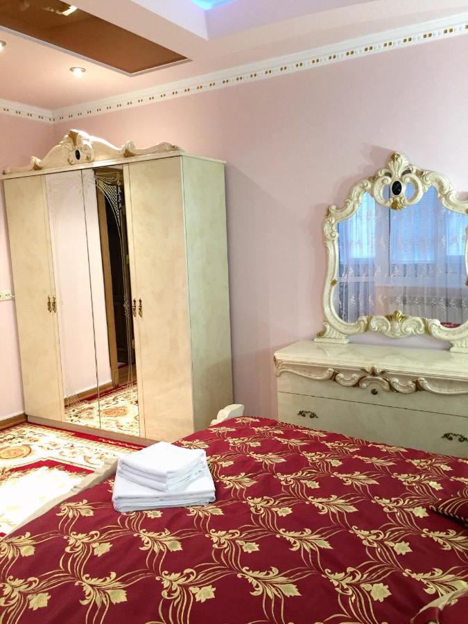 Петрос Family Hotel Iaremcea Exterior foto